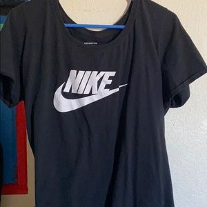 Nike tee